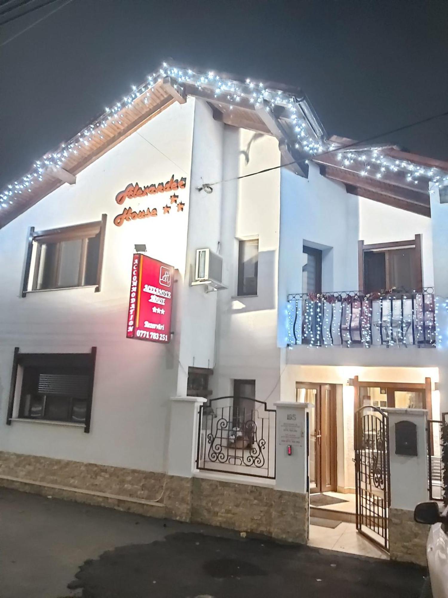 Alexander House Hotel Deva Exterior photo