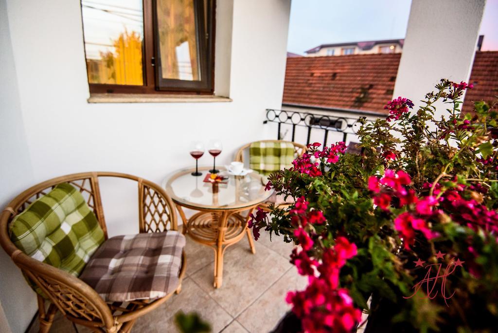 Alexander House Hotel Deva Exterior photo